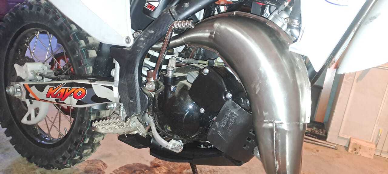 Skid Plate for Kayo KT 250 - Image 2